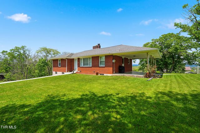 26 Wh Short Street, Castlewood, VA 24224