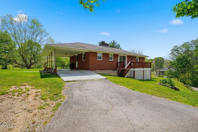 26 Wh Short Street, Castlewood, VA 24224