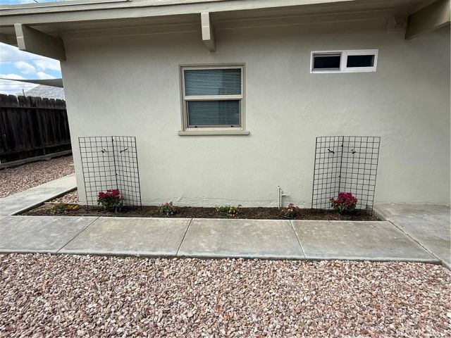 1342 Opal, Mentone, CA 92359