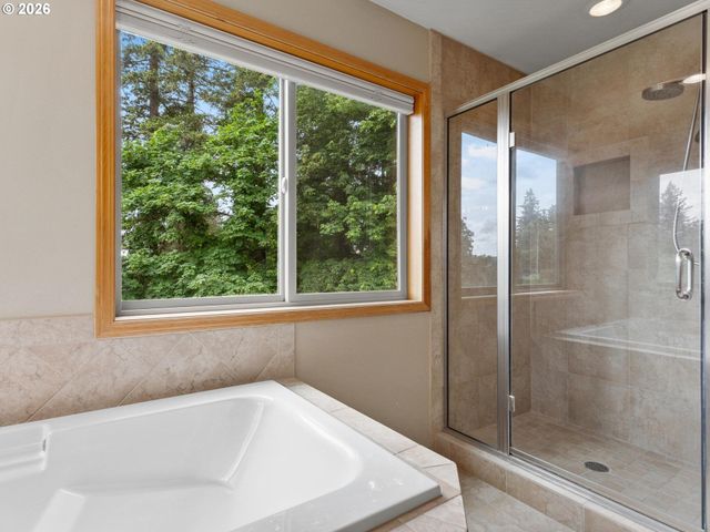 860 N P St, Washougal, WA 98671