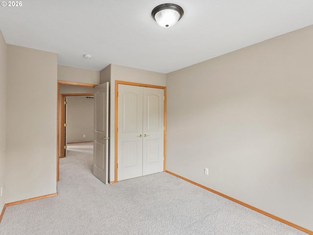 860 N P St, Washougal, WA 98671