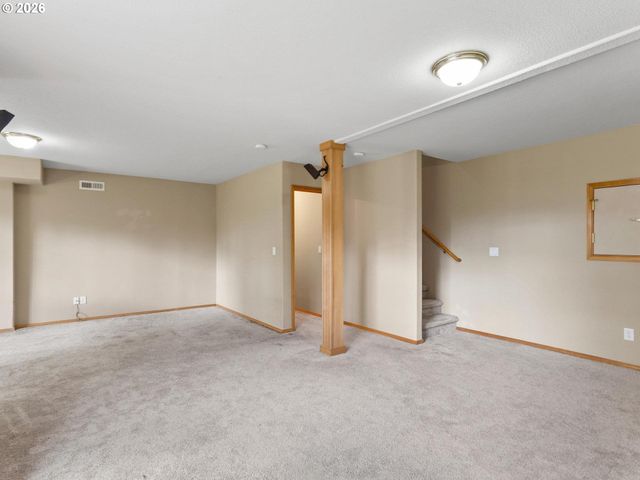 860 N P St, Washougal, WA 98671