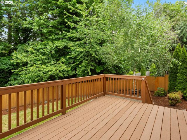 860 N P St, Washougal, WA 98671