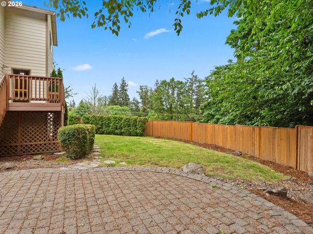 860 N P St, Washougal, WA 98671