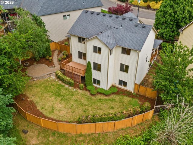 860 N P St, Washougal, WA 98671