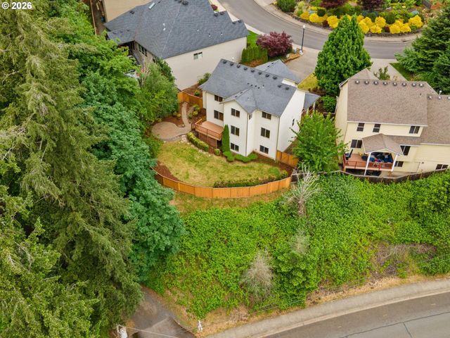 860 N P St, Washougal, WA 98671