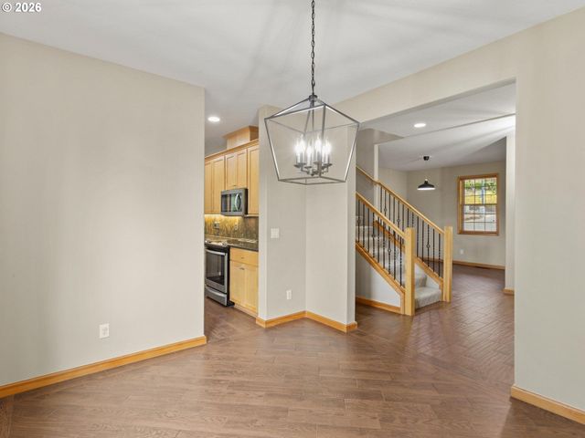 860 N P St, Washougal, WA 98671