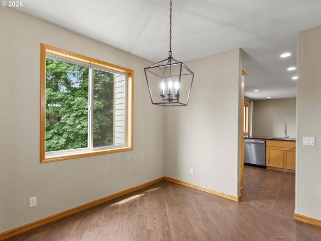 860 N P St, Washougal, WA 98671