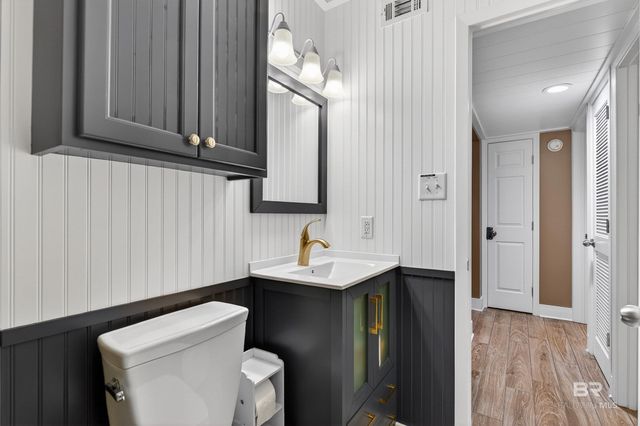 1125 W Beach Boulevard 201, Gulf Shores, AL 36542