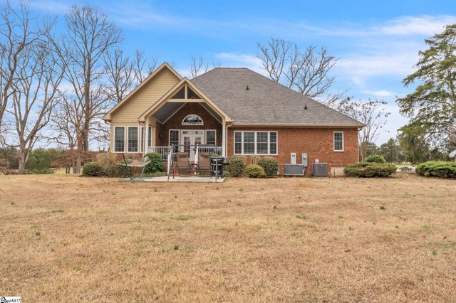 706 Strawhorne Road, Due West, SC 29639