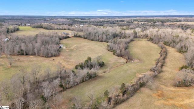 706 Strawhorne Road, Due West, SC 29639