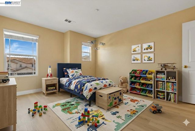 16166 Meadowmeer Ln, Fontana, CA 92336