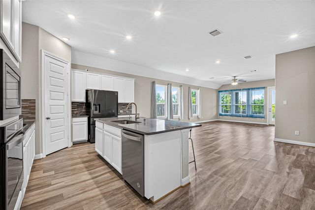 2507 Hatton Terrace Lane, Pearland, TX 77089