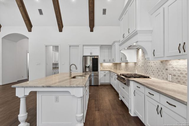 28640 Bull Gate, Boerne, TX 78015