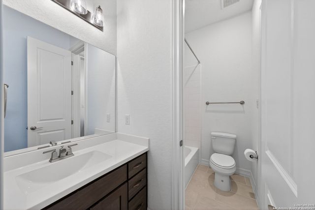 28640 Bull Gate, Boerne, TX 78015