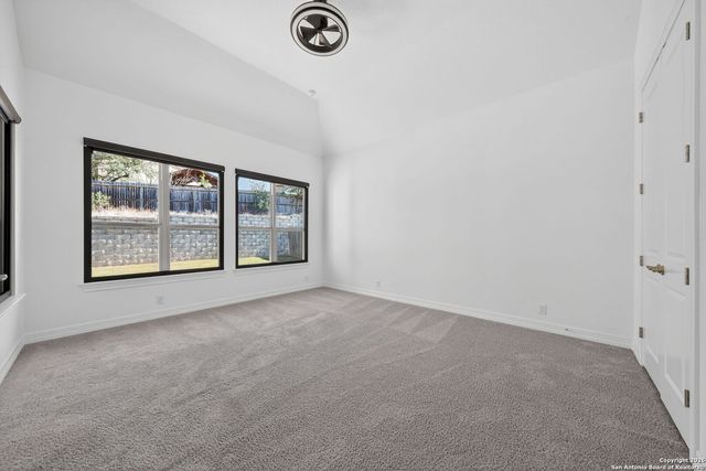 28640 Bull Gate, Boerne, TX 78015