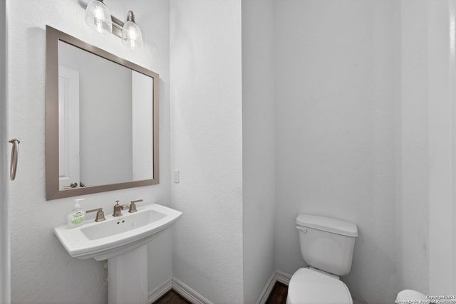 28640 Bull Gate, Boerne, TX 78015