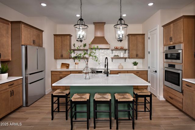 42119 N Tiger Way, San Tan Valley, AZ 85140