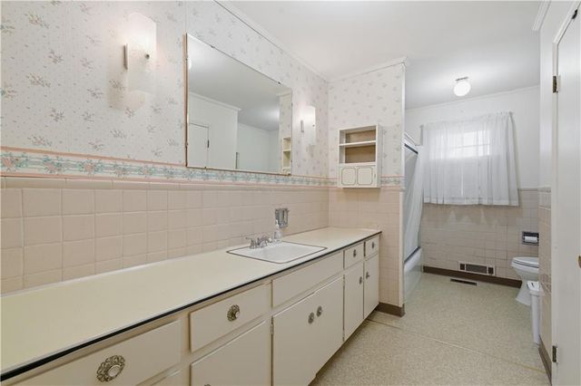 111 Mckenzie Street, Adairsville, GA 30103