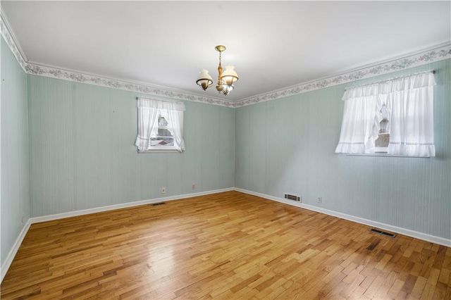 111 Mckenzie Street, Adairsville, GA 30103