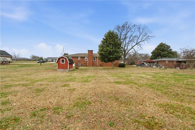 111 Mckenzie Street, Adairsville, GA 30103