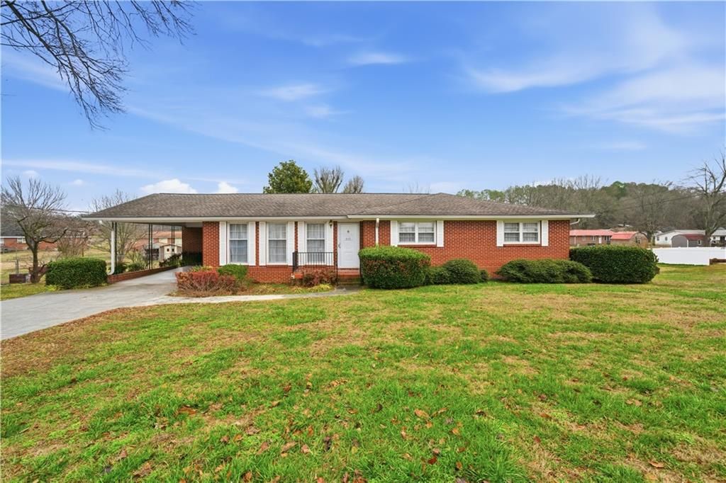 111 Mckenzie Street, Adairsville, GA 30103