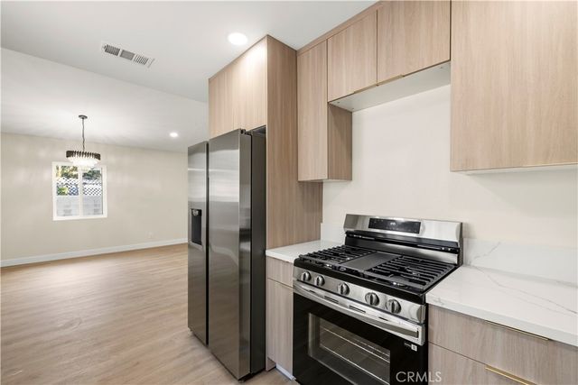 8028 Coldwater Canyon Avenue, North Hollywood, CA 91605