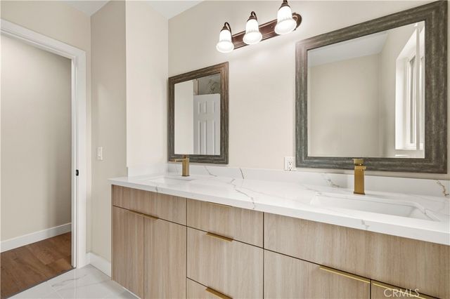 8028 Coldwater Canyon Avenue, North Hollywood, CA 91605