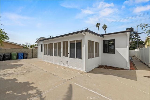 8028 Coldwater Canyon Avenue, North Hollywood, CA 91605
