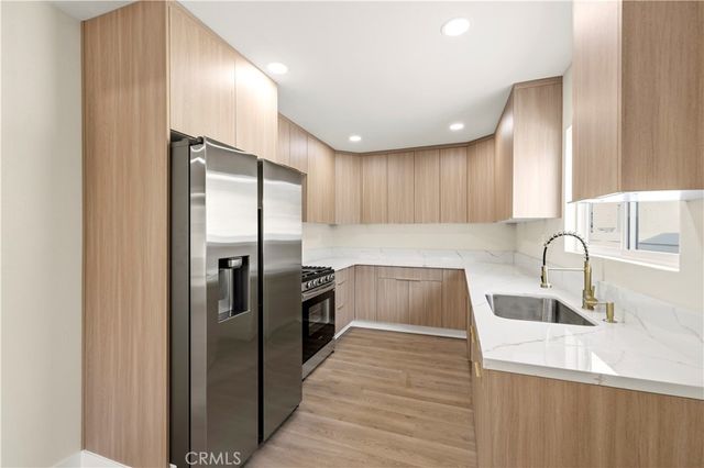 8028 Coldwater Canyon Avenue, North Hollywood, CA 91605