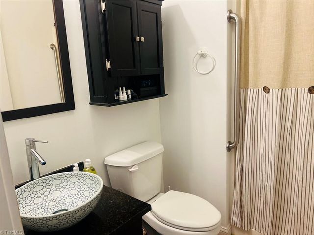 165 Virginia Street 309, Mount Airy, NC 27030