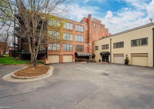 165 Virginia Street 309, Mount Airy, NC 27030