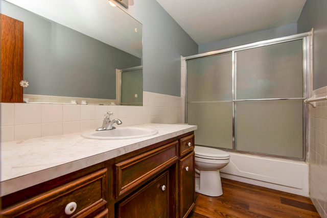 1310 E Bonaire Court, Springfield, MO 65803