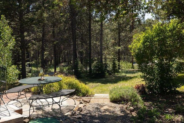 56675 Stellar Drive, Bend, OR 97707