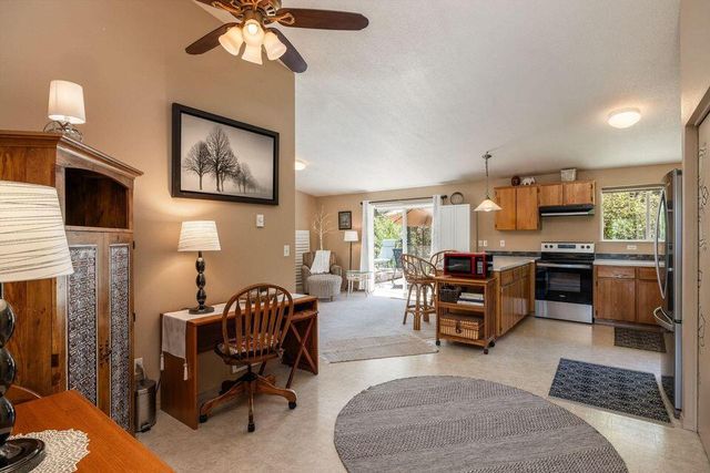 56675 Stellar Drive, Bend, OR 97707