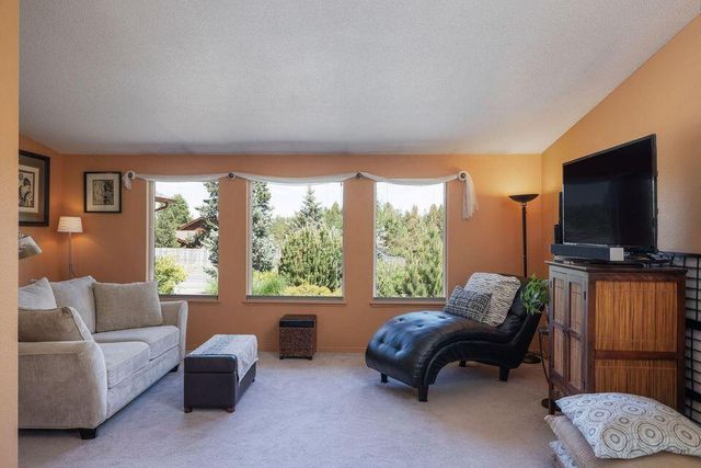 56675 Stellar Drive, Bend, OR 97707