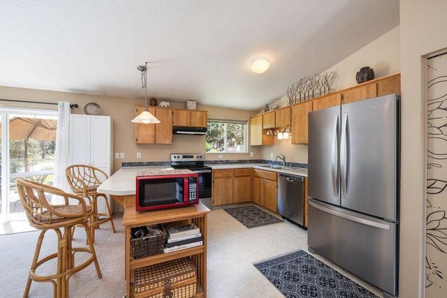 56675 Stellar Drive, Bend, OR 97707