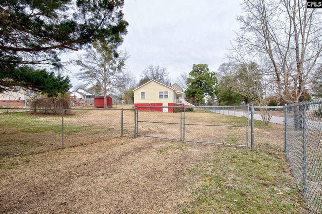 1403 Gardner Street N, Camden, SC 29020