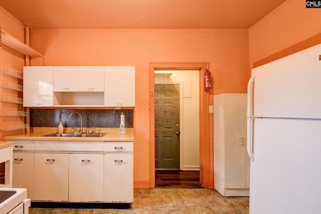 1403 Gardner Street N, Camden, SC 29020