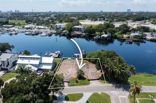 2414 N RIVERSIDE DRIVE, Tampa, FL 33602
