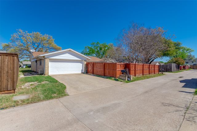1318 Edgewood Drive, Richardson, TX 75081
