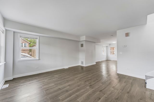 1166 W Cullerton Street, Chicago, IL 60608