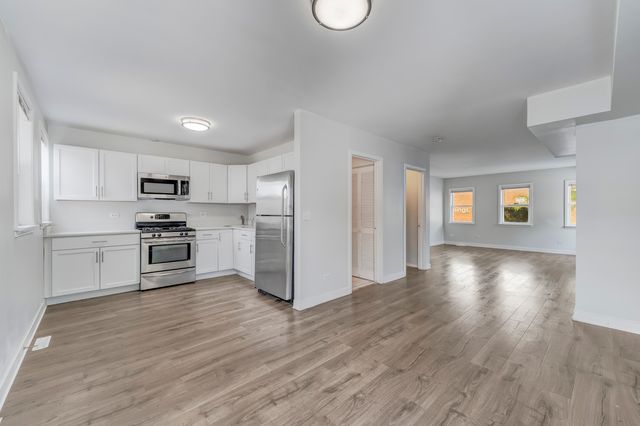 1166 W Cullerton Street, Chicago, IL 60608