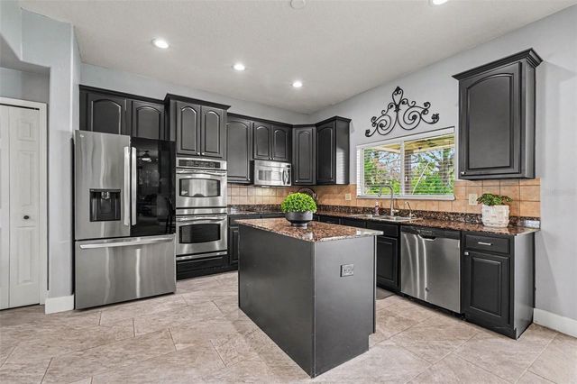 12915 CARLINGTON LN, Riverview, FL 33579