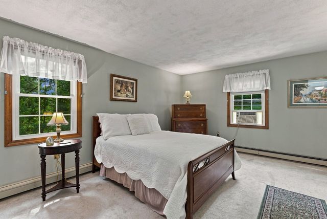 7 Doucette Dr, Marlborough, MA 01752