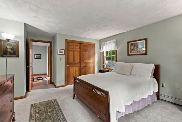7 Doucette Dr, Marlborough, MA 01752