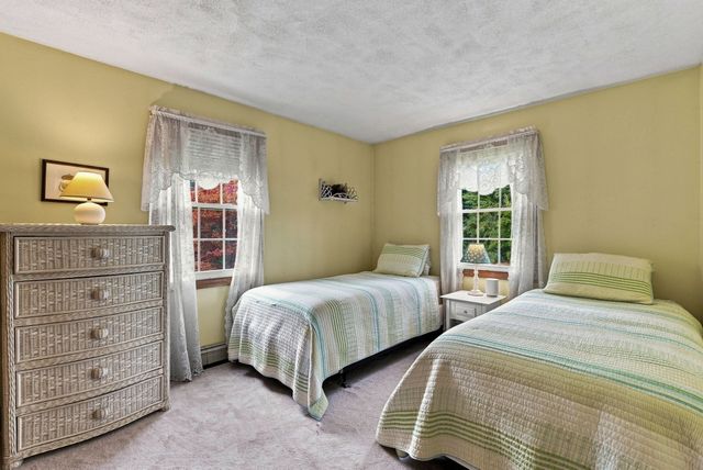 7 Doucette Dr, Marlborough, MA 01752