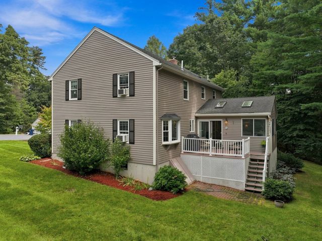 7 Doucette Dr, Marlborough, MA 01752