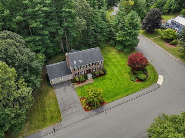 7 Doucette Dr, Marlborough, MA 01752
