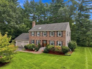 7 Doucette Dr, Marlborough, MA 01752